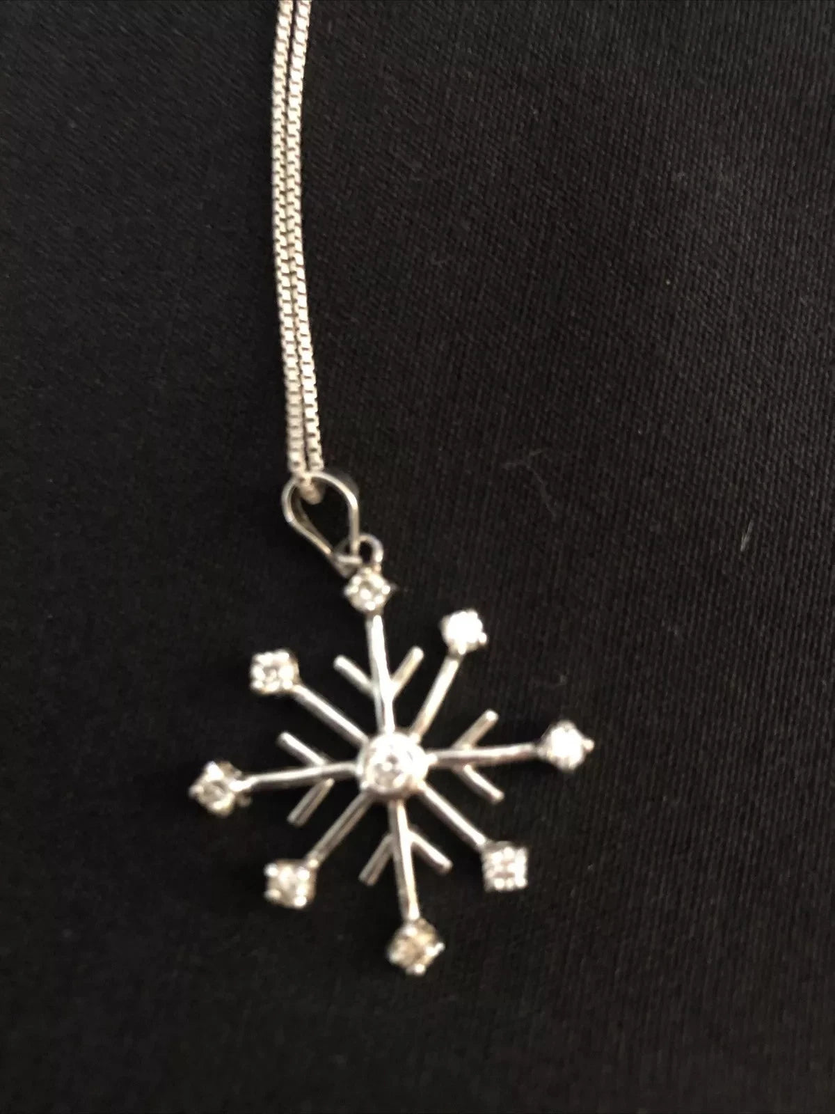 925 sterling silver necklace Snowflake with CZ stones 16” long